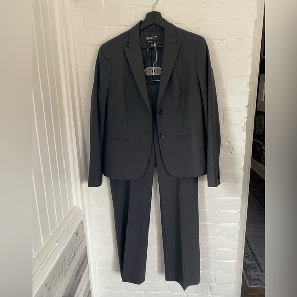 Jones New York suit - Picture 1 of 13